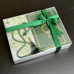 Набор для молящегося (Коран, коврик и чётки) Sajda Зелёный 25х20х5 см